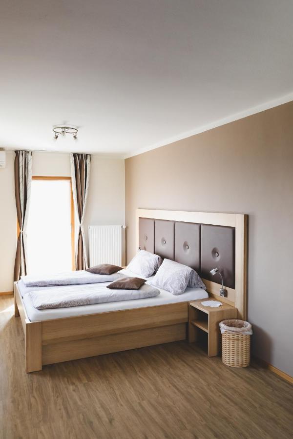 Weingut Peter Grill Bed & Breakfast Leutschach Dış mekan fotoğraf